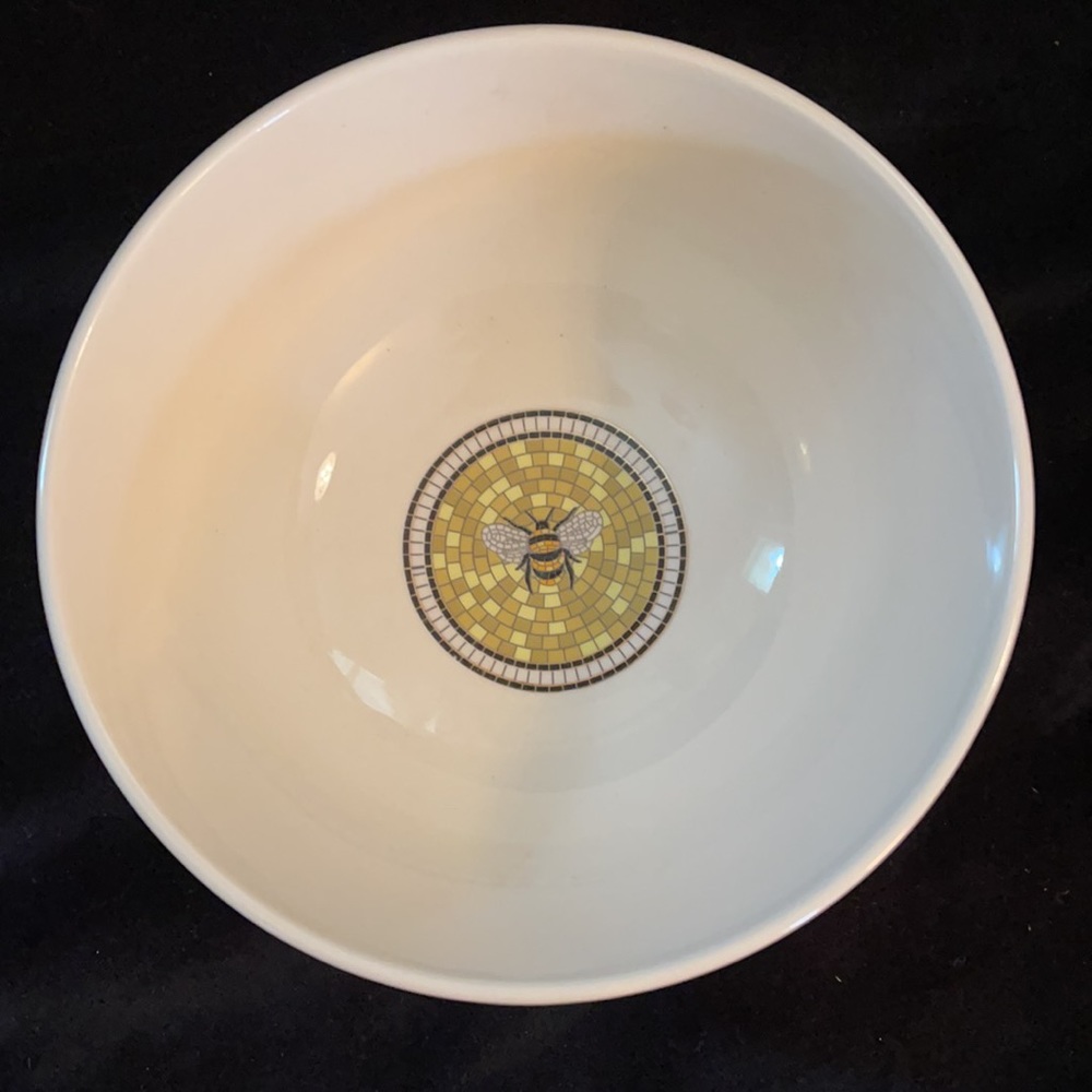 1 Bumble Bee Bistro Bowl from Anthropologie - Picture 2 of 5